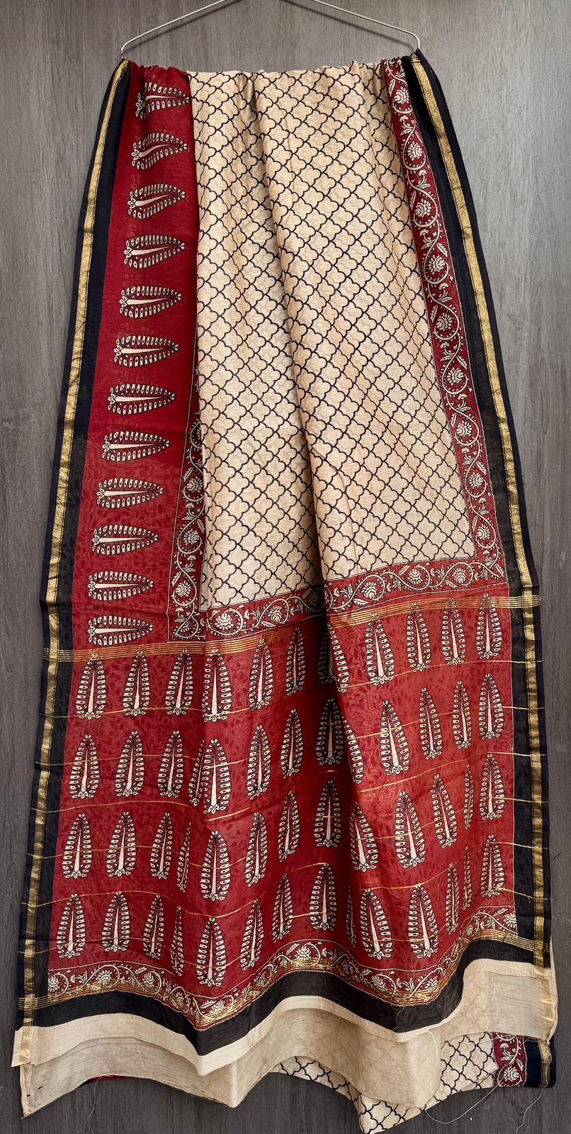 Chanderi Silk By Cotton Bagru Printed Saree - Image 4